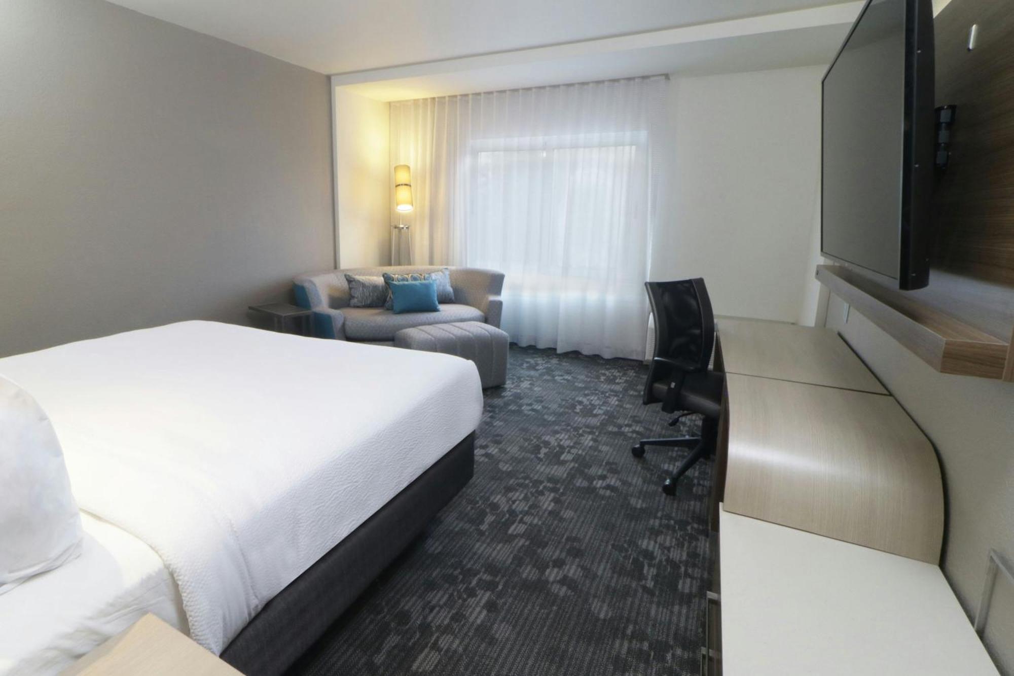 Courtyard Monterrey Airport Hotel Apodaca Exterior photo
